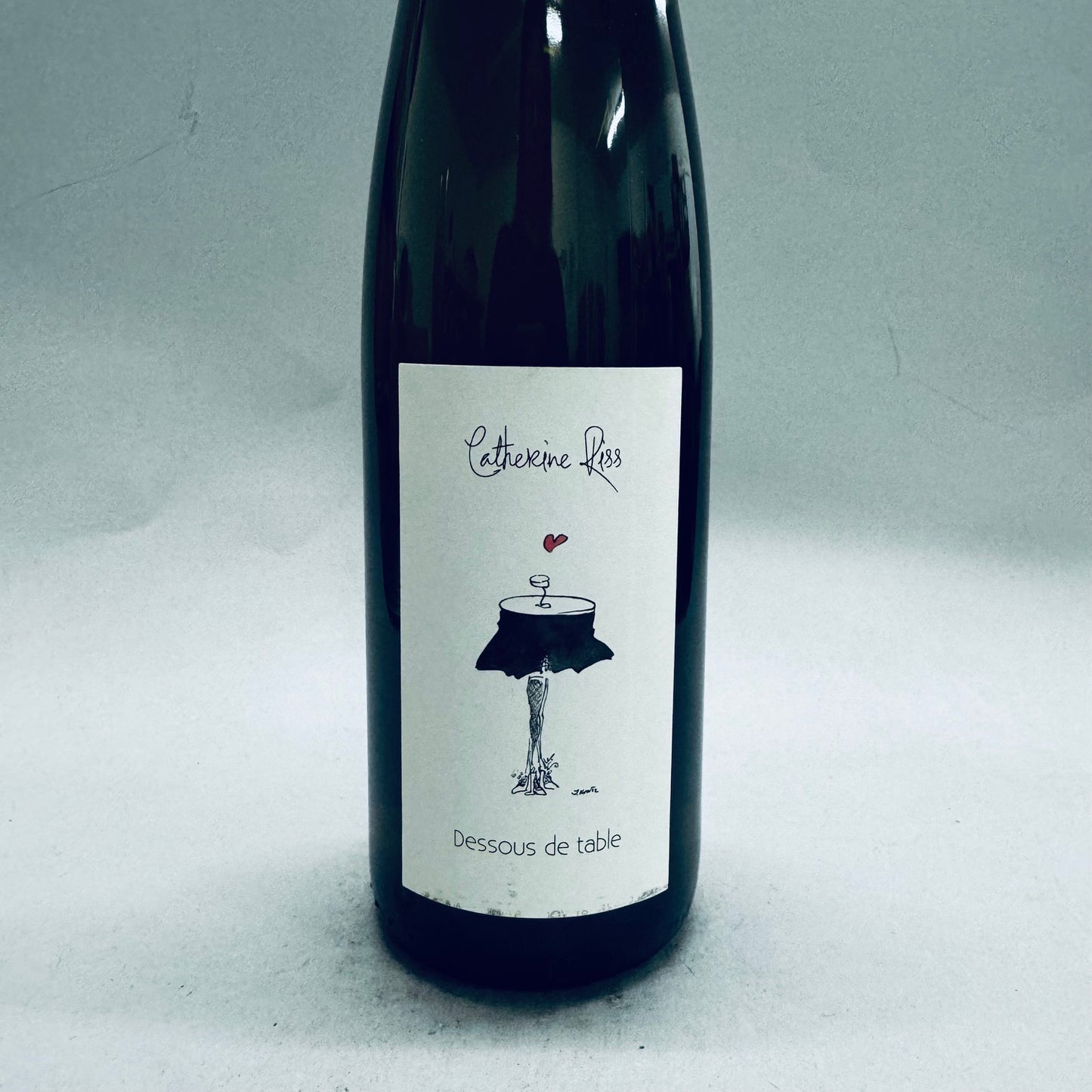 2022 Catherine Riss Dessous de Table